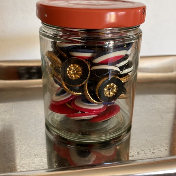 Vintage Buttons!! - Picture 11 of 11